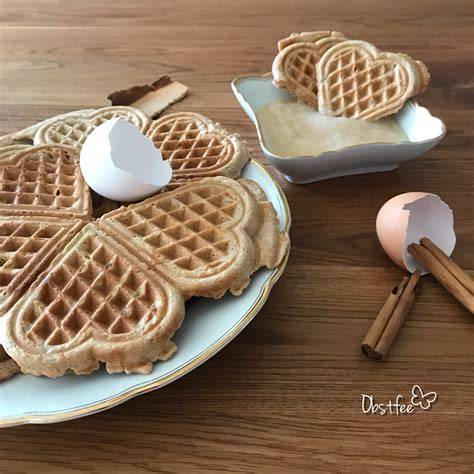 Zimtwaffeln mit Apfelmus