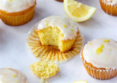 Zitronenmuffins mit Glasur