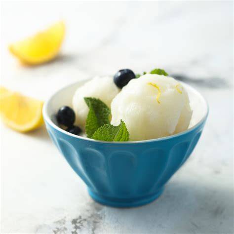 Zitronensorbet: Frisch, selbstgemacht und intensiv im Geschmack