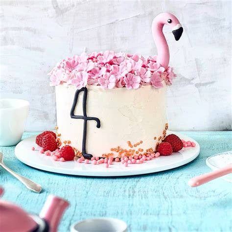 Zoo-Torte mit Flamingo-Schokoladendekoration
