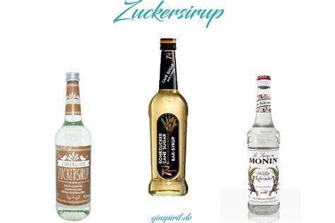 Zubereitete Cocktails mit Zuckersirup als Zutat