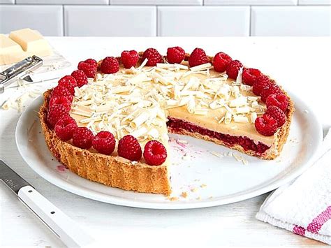 Zubereitung: Kuchenboden, Himbeerschicht, Schokoladencreme