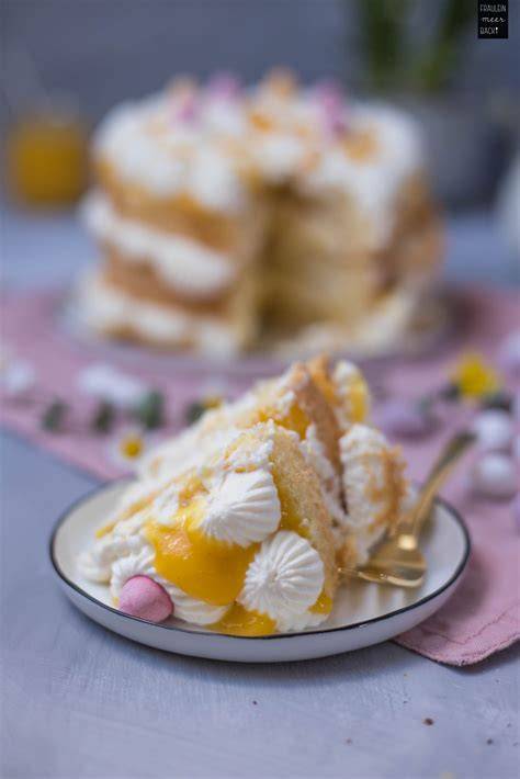 Zubereitung der Creme für Pfirsich-Biskuit-Torte