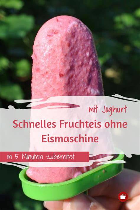 Zubereitung von Fruchteis ohne Eismaschine, Erdbeeren, Pürierstab