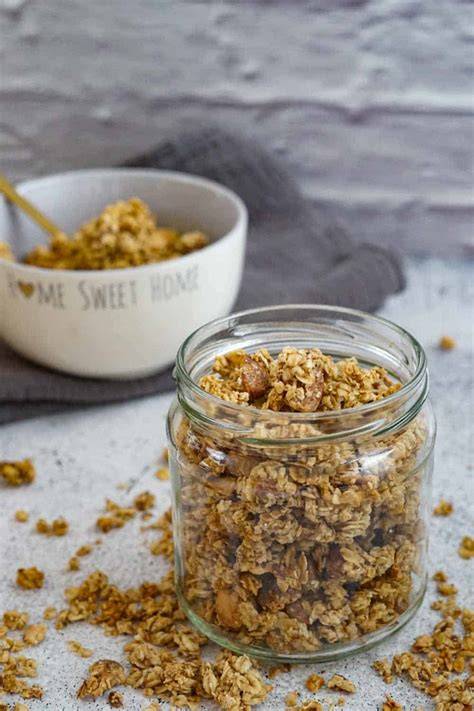 Zubereitung von Granola im Thermomix und Backen im Ofen