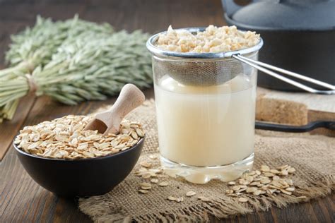 Zubereitung von Hafermilch mit Mixer