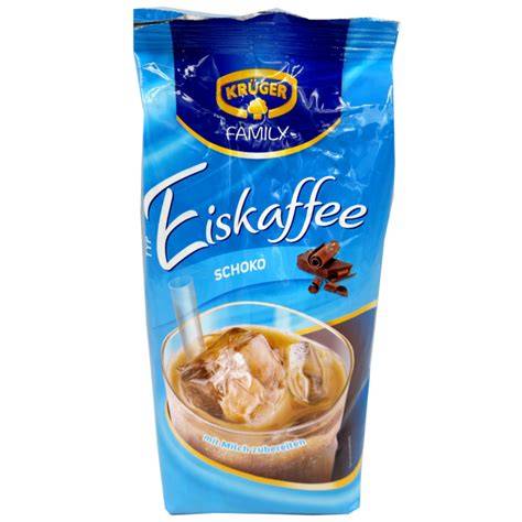 Zubereitung von Krüger Eiskaffee Schoko mit Milch und Eis