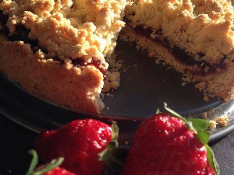 Zubereitung von Marmeladenkuchen im Schritt-für-Schritt-Modus