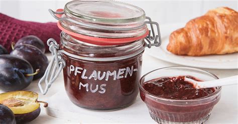 Zubereitung von Powidl und Pflaumenmus