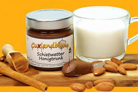 Zubereitung von warmer Milch mit Honig
