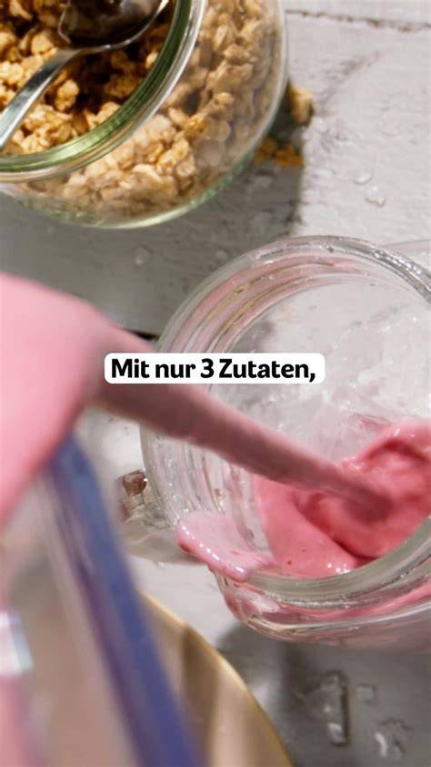 Zubereitungsschritte Kokos-Himbeer-Grießbrei, Zutaten und Endergebnis