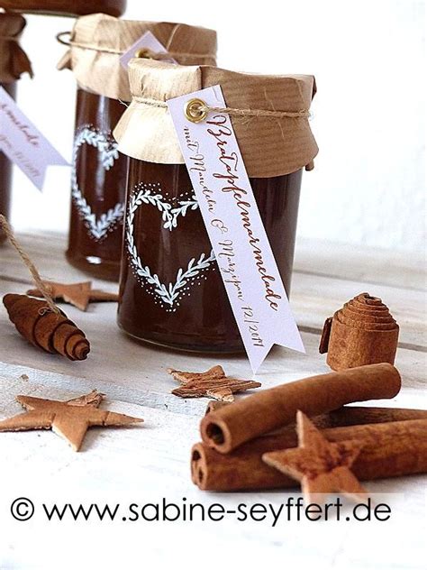 Zucchini-Birnen-Marmelade als Geschenk - Dekorierte Gläser
