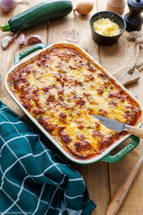 Zucchini-Lasagne mit Käsekruste