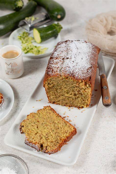 Zucchinikuchen in Kastenform