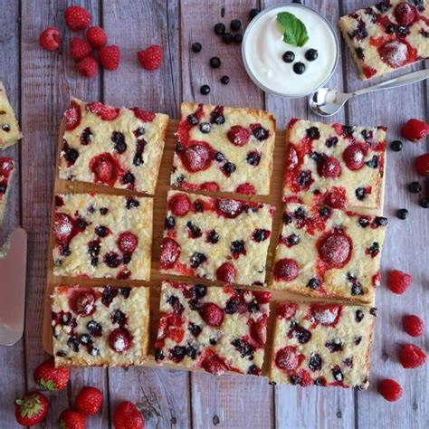 Zuckerfreie Fitnesswaffeln mit Beeren und Joghurt