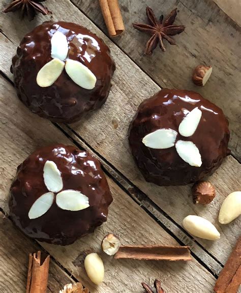 Zuckerfreie Low Carb Lebkuchen überzogen mit Schokolade