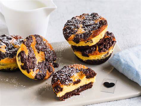Zupfkuchen-Varianten: Blechkuchen und Muffins - Größenvergleich