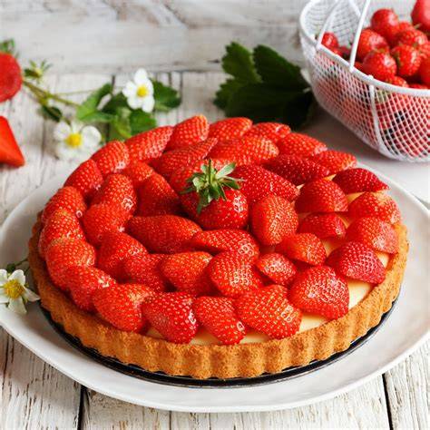 Zutaten: Erdbeeren, Tortenboden, Vanillepudding, Tortenguss