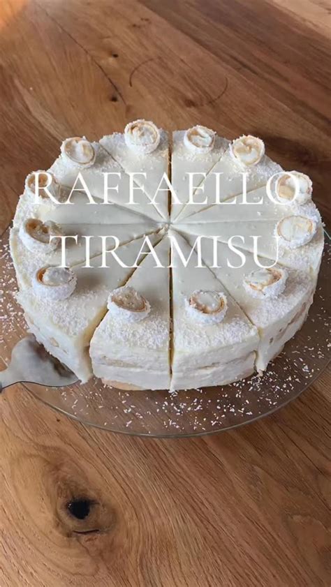Zutaten: Raffaello, Kokosraspeln, Mascarpone, Quark und Sahne