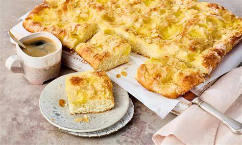 Zutaten für Butterkuchen mit Kirschen und Pudding