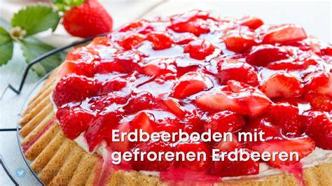 Zutaten für Erdbeerboden, sortiert und ansprechend präsentiert