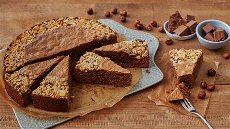 Zutaten für Nougatkuchen in stilvoller Anordnung