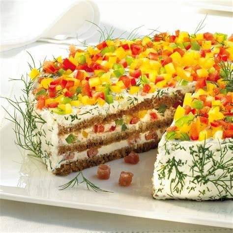 Zutaten für Schwarzbrot Frischkäse Torte, Paprika, Frischkäse, Dill