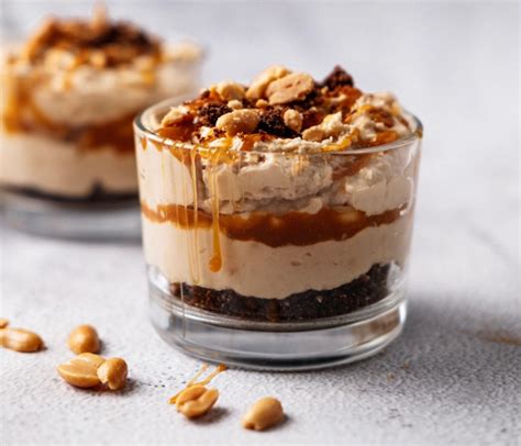 Zutaten für Snickers Dessert im Glas