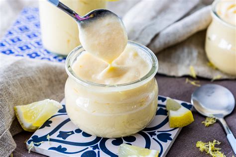 Zutaten für Zitronencreme: Eier, Gelatine, Bio-Zitronen, Sahne