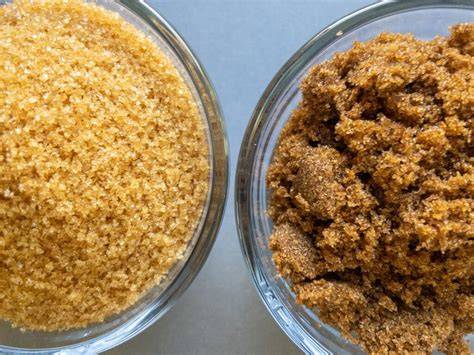 Zutaten für amerikanischen braunen Zucker: Zucker und Melasse
