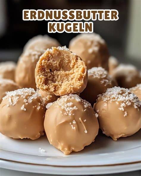 Zutaten für das Rezept: Erdnussbutter, Frischkäse, Puderzucker, Croissantteig
