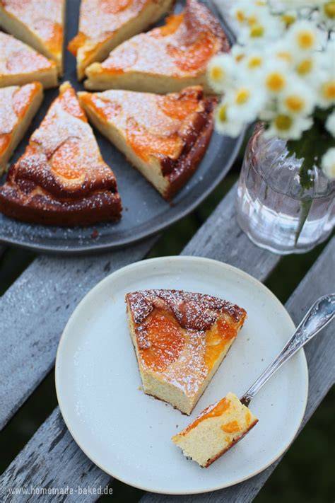 Zutaten für einen einfachen Grieß-Käsekuchen: Grieß, Quark, Eier, Mandarinen, Butter