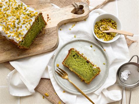 Zutaten für einen veganen Avocado Kuchen ohne Backen