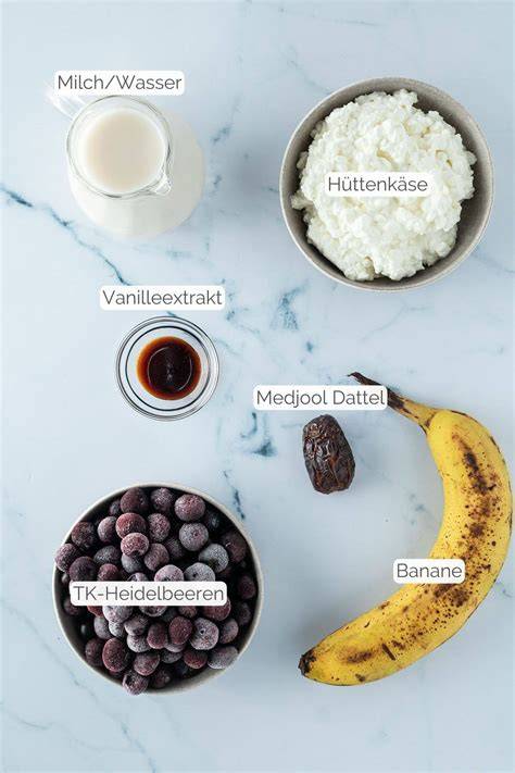 Zutaten für zuckerfreien Proteinshake (Früchte, Nüsse, Milchalternativen)