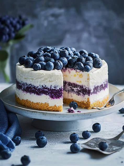 Zutaten und Aufbaumöglichkeiten für die Blaubeertorte