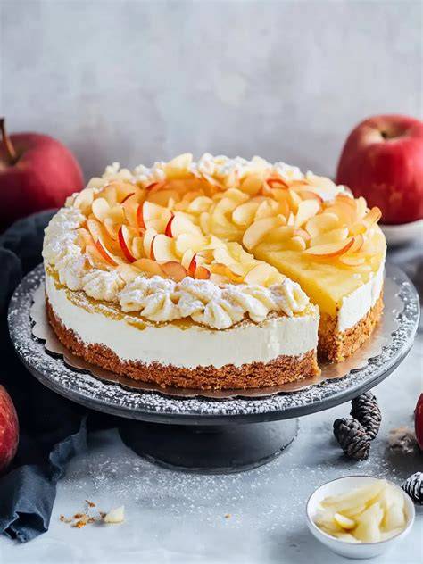 Zutaten und Zubereitung einer schwedischen Apfeltorte - Schritt-für-Schritt-Schema