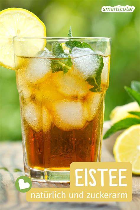 Zutaten und Zucker in aromatisiertem Tee