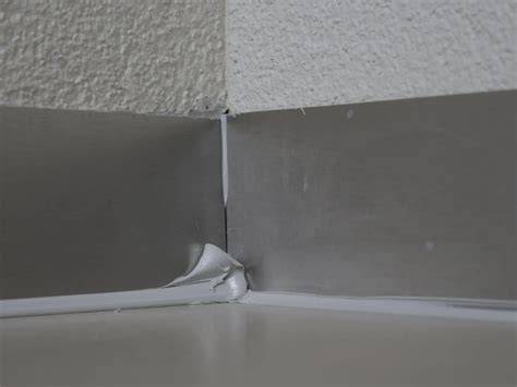 Zutaten- und Schnittschema: Plattenzuschnitte, Fugen und Glasurlinien