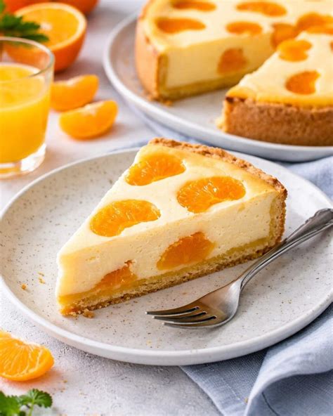 Zutaten-Infografik: Mehl, Butter, Eier, Quark, Puddingpulver, Mandarinen
