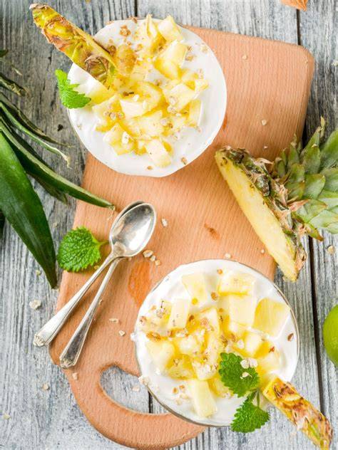 ananas_kokosraspel_serviert