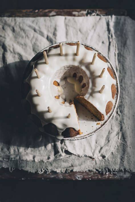 brauner zucker und gewürze für kuchen