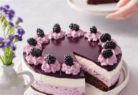 brombeertorte-dekoriert