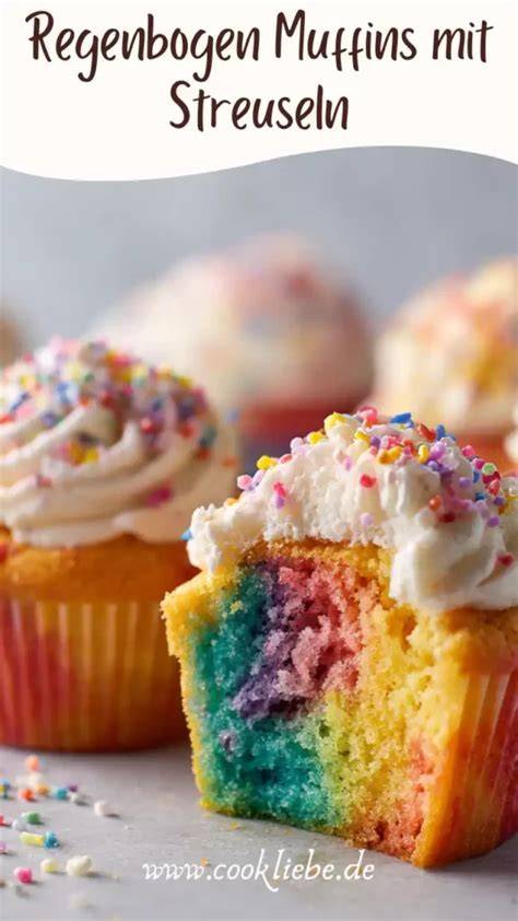 bunte Glasur auf Muffins mit Streuseln