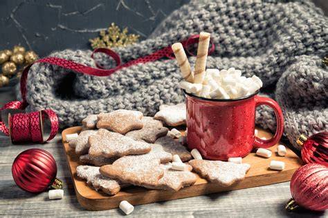 dänische Weihnachtskekse und Kaffee