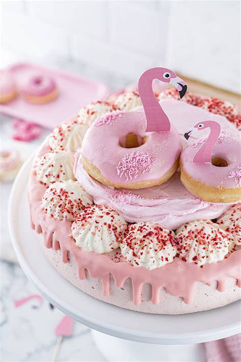 donut-torte und flamingo-torte ideen