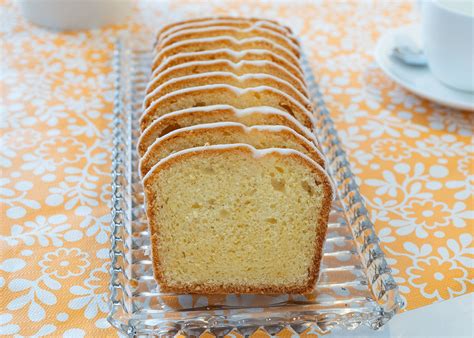 fantakuchen in kastenform im backofen