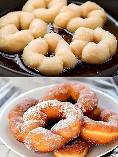 frisch frittierte Donuts auf Küchenpapier