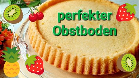 frisch gebackener Tortenboden in Springform, angeschnitten