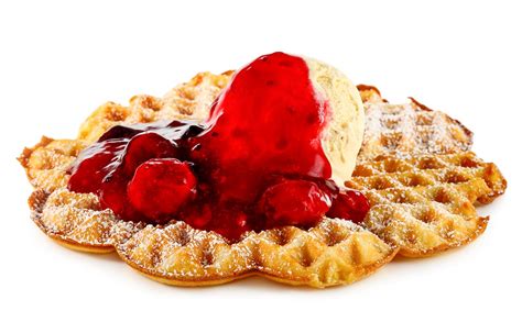 frische Waffeln mit roter Grütze und Sahne Aukrug