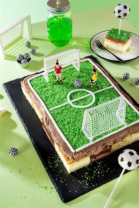 fußball- und bierkasten-Torten als Männer-Designs
